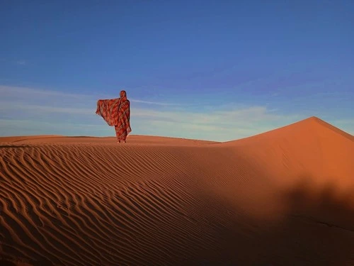 Women in Sahara - จาก In Ghar, Algeria