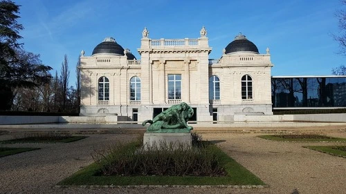 La Boverie - Desde Courtyards, Belgium