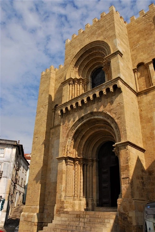 Sé Velha - Coimbra - Aus Entrance, Portugal