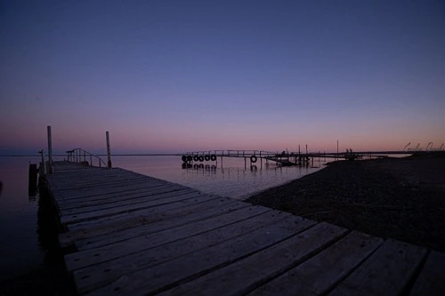 Muelles del Lago Pellegrini - Argentina