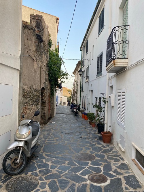 Calles de Cadaqués - Des de Carrer Nou, Spain