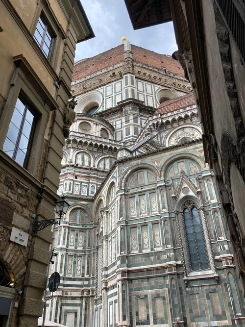 Duomo di Firenze - Aus Via dei Servi, Italy