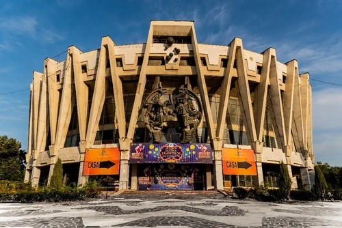 Chișinău Circus - 从 Front, Moldova