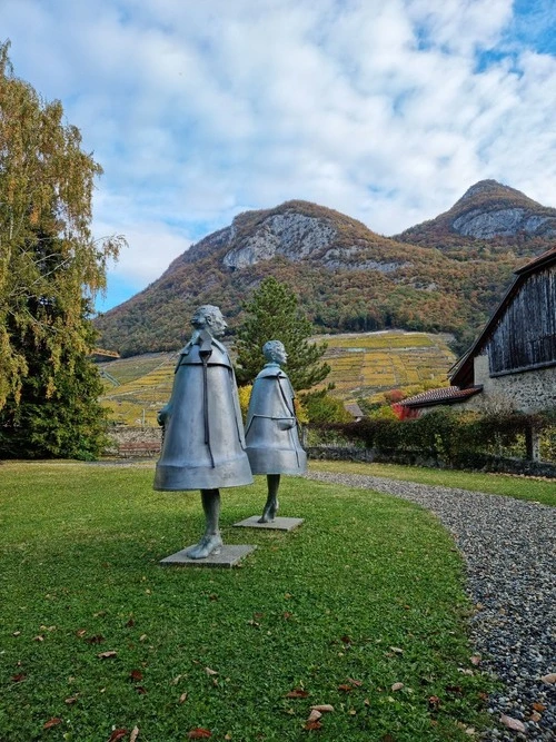 Eglise du Cloître - 从 Backyard, Switzerland