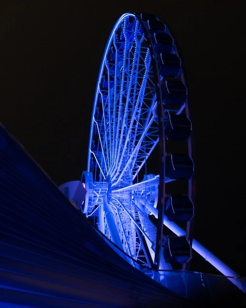 Navy Pier Ferris Wheel - Aus The base of the stairs at night, United States