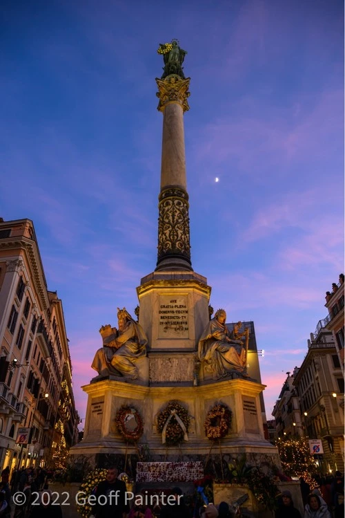 Fontana della Barcaccia - Aus Piazza di Spagna, Italy