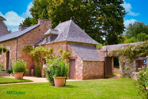 Chateau de la roche Jagu - から Op het plein, France