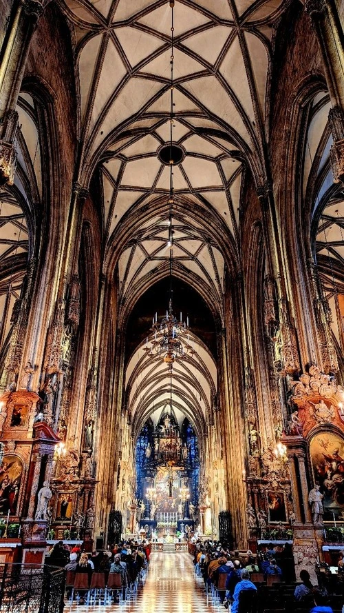 St. Stephen's Cathedral - Från Inside, Austria
