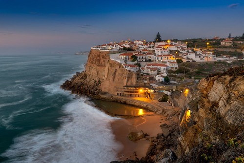 Azenhas do Mar - Dari Miradouro das Azenhas do Mar, Portugal