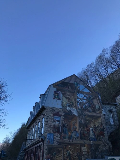 Neptune Inn Mural - Des de Rue du Petit Champlain, Canada