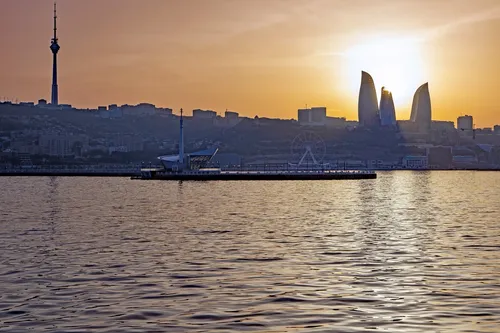 Baku Crystal Hall - Desde Ferry, Azerbaijan