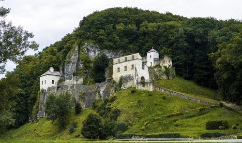 Opatovská jaskyňa - Aus Parking, Slovakia