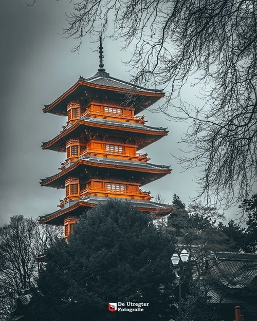 Japanese Tower - Desde Japanese Pavillion, Belgium