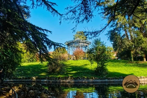 Villa Comunale - От Laghetto, Italy