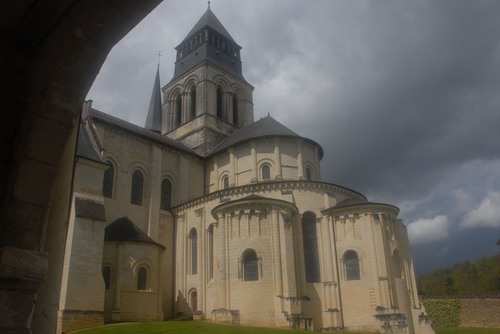 Abbaye Royale de Fontevraud - Des de Outside, France