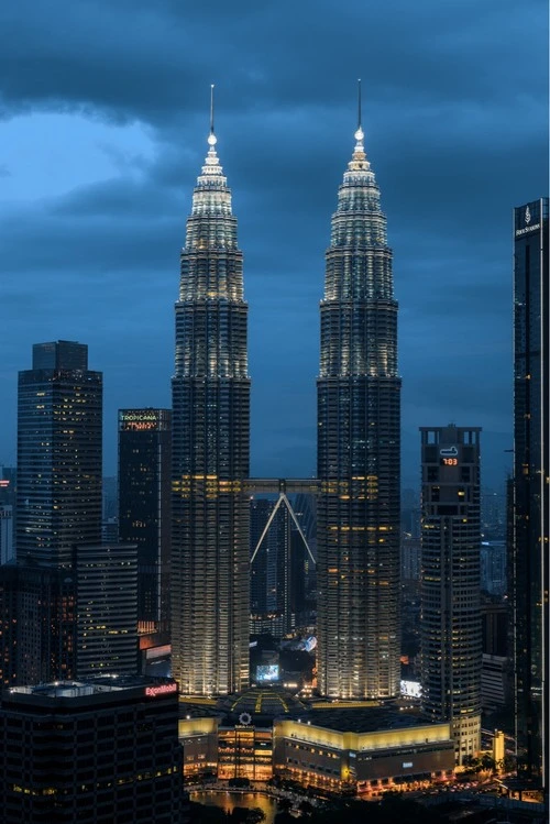 Petronas Towers - Från Eaton Residences Rooftop, Malaysia