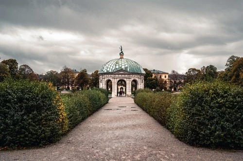 Dianatempel - 从 Hofgarten, Germany