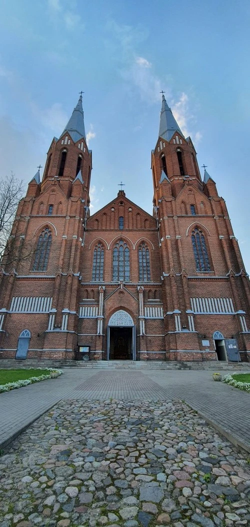 Anyksciai Church - Depuis Anyksciai city, Lithuania