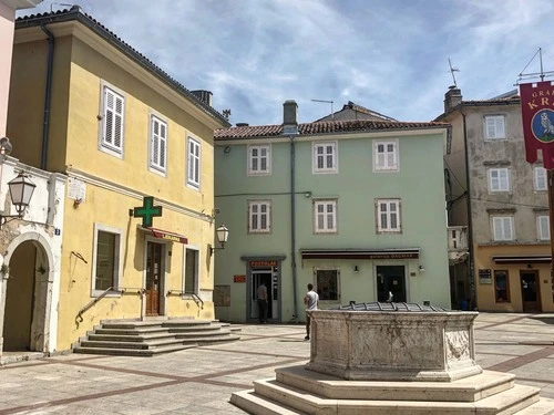 Vela Placa - Desde Nikole Udina Algarottia Street, Croatia