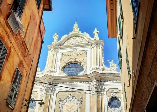 San Giovanni Battista - Dari Via Ugo Bassi, Italy