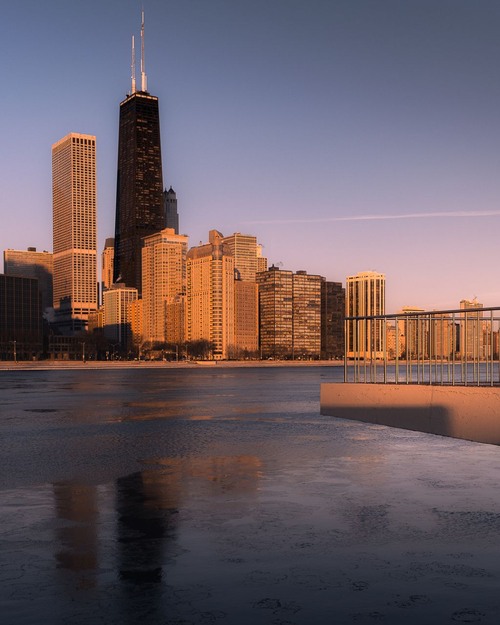 John Hancock Building - 从 Milton Lee Olive Park, United States