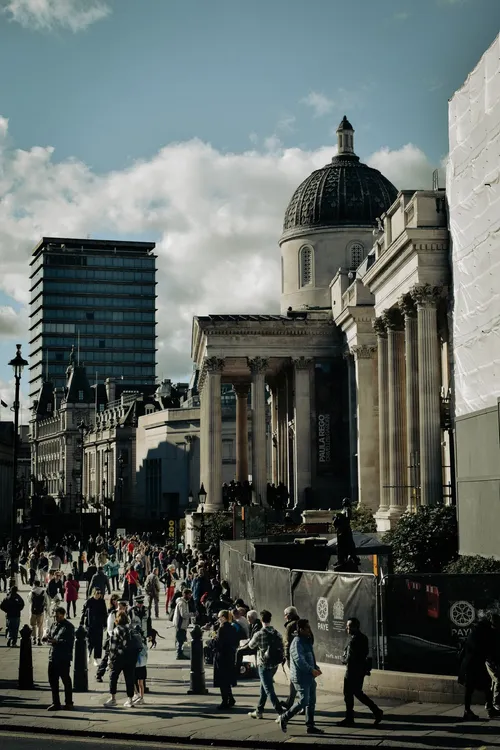 The National Gallery - จาก St Martin-in-the-Fields, United Kingdom