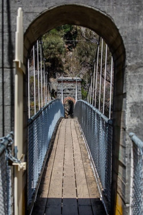 Suspension Bridge / Duck Reach Power Station - از جانب Suspension Bridge, Australia