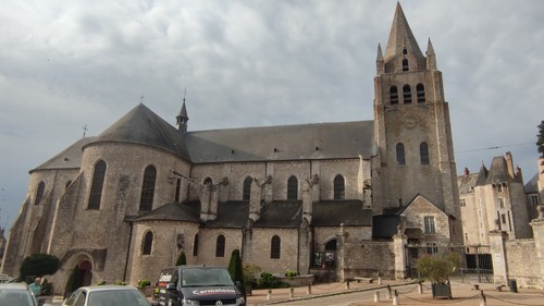 Collegiale Saint Liphard - From Place di Martroi, France