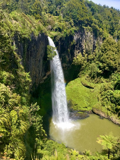 Bridal Veil Falls - New Zealand