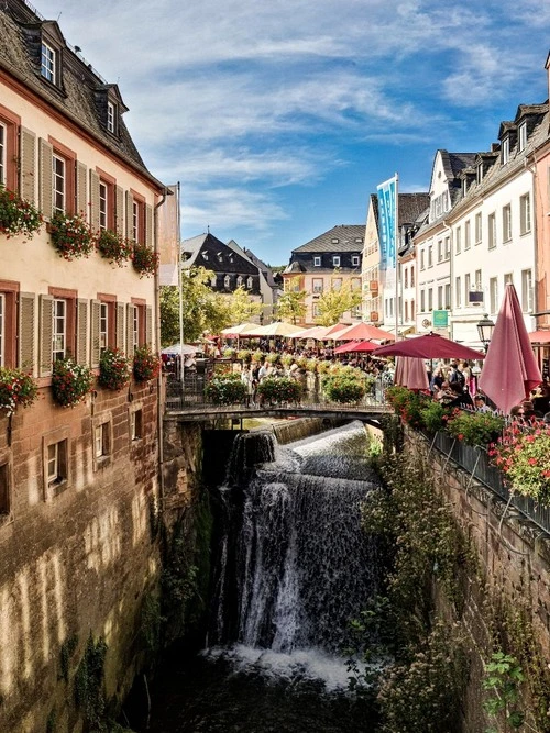 Buttermarkt - Desde Wasserfall Saarburg, Germany