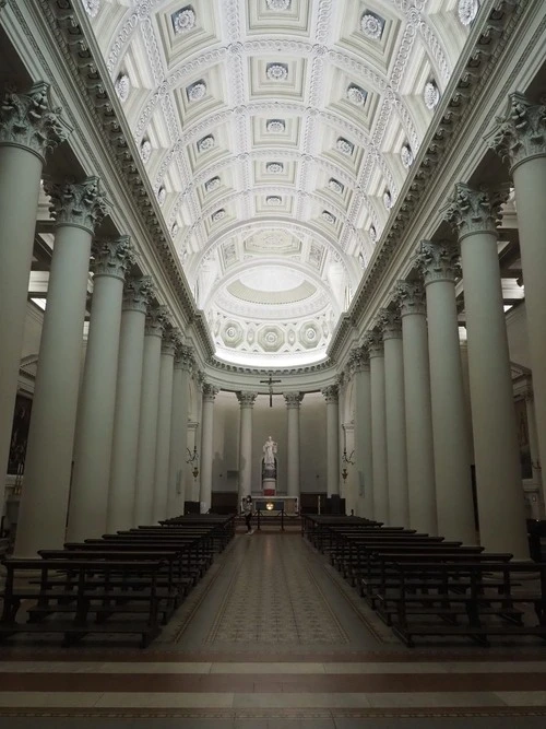 Basilica in San Marino - Desde Inside, San Marino