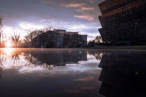 Smithsonian National Museum of African American History & Culture - Dari 15th and Constitution Ave, United States