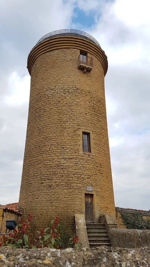 Tour d'Oingt - France