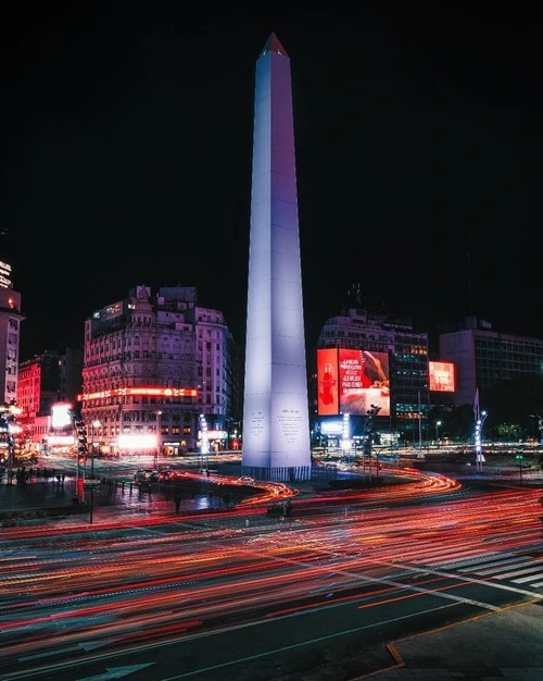 Obelisco - Aus Av. Corrientes y av 9 de Julio, Argentina