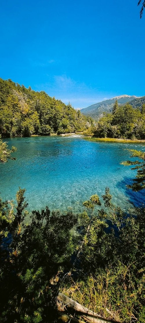 Rio arrayanes, Parquer Nacional Los Alerces, Chubut - から Pasarela Rio Arrayanes, Argentina