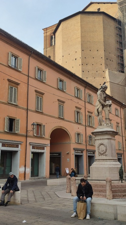 Piazza Galvani e abside di San Petronio - 从 Piazza Galvani, Italy