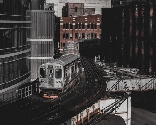 Chicago L Train - Aus Wells St Parking garage just north of the Merchandise Mart stop, United States