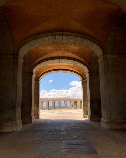 Puerta/Arco de Santiago - Spain