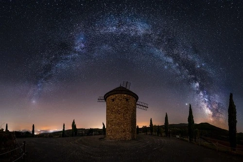Molino de viento en Ocón - Spain
