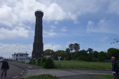 War Memorial Tower - Depuis Blyth Street, New Zealand