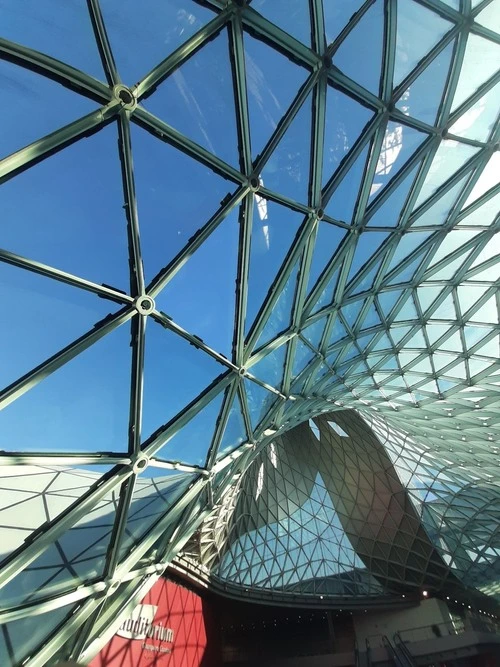 Auditorium - Milano - Desde Inside, Italy