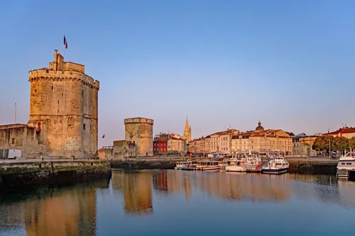 St. Nicholas Tower - Aus Bureau du port, France