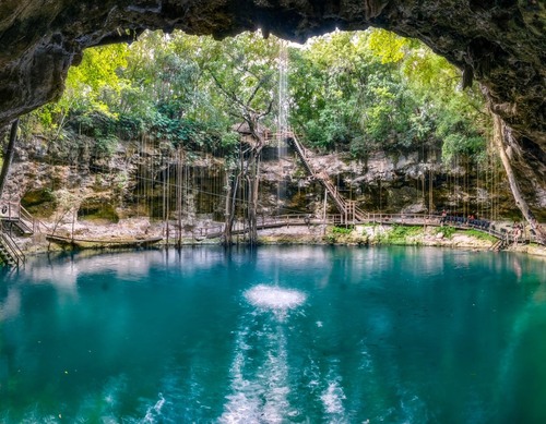 Cenote Xcan - Dari Far side of Cenote, Mexico