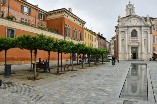 Chiesa del Cristo - Van Piazza Luigi Roversi, Italy