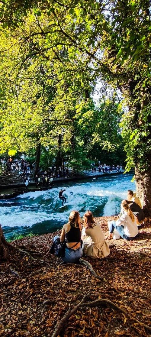 Eisbach wave - Germany