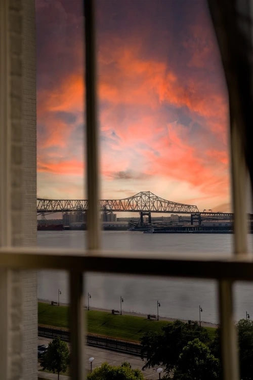 Horace Wilkinson Bridge - Aus Hilton Baton Rouge Capitol Center, United States