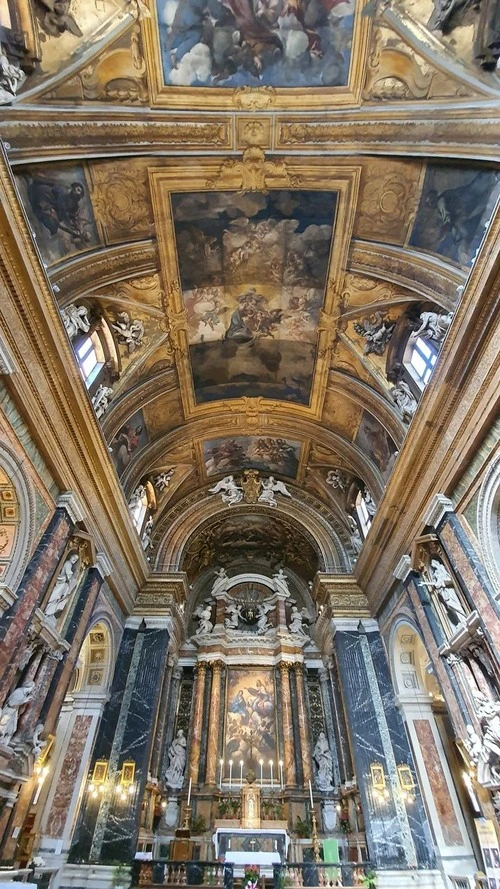 Chiesa di Gesù e Maria - Desde Inside, Italy