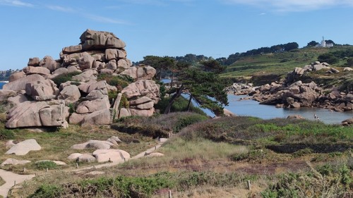 Costa di granito rosa - Pors Rolland - Des de Sentiero dei doganieri, France