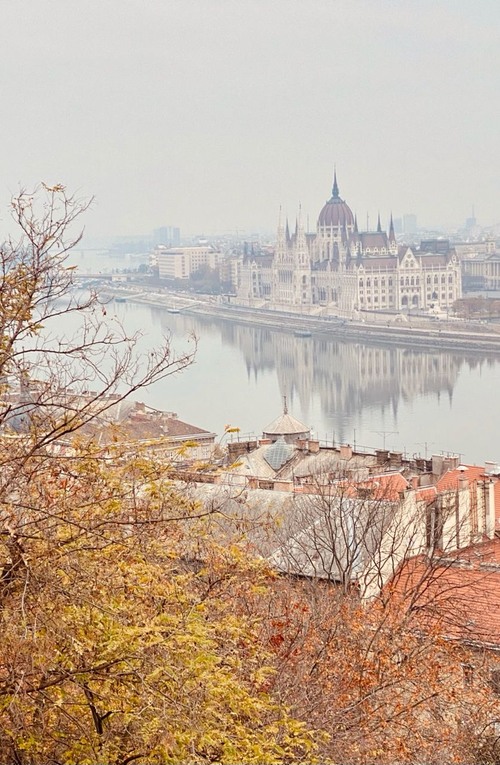 Hungarian Parliament Building - Desde Buda Castle Funicular, Hungary