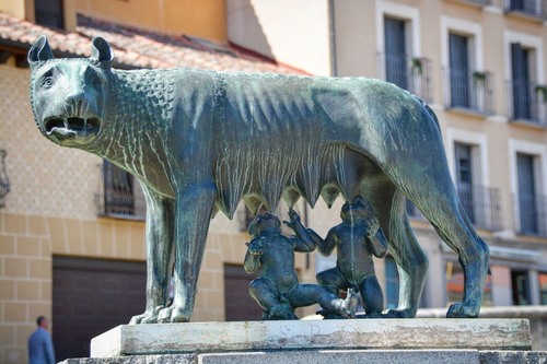 Loba Capitolina - Spain